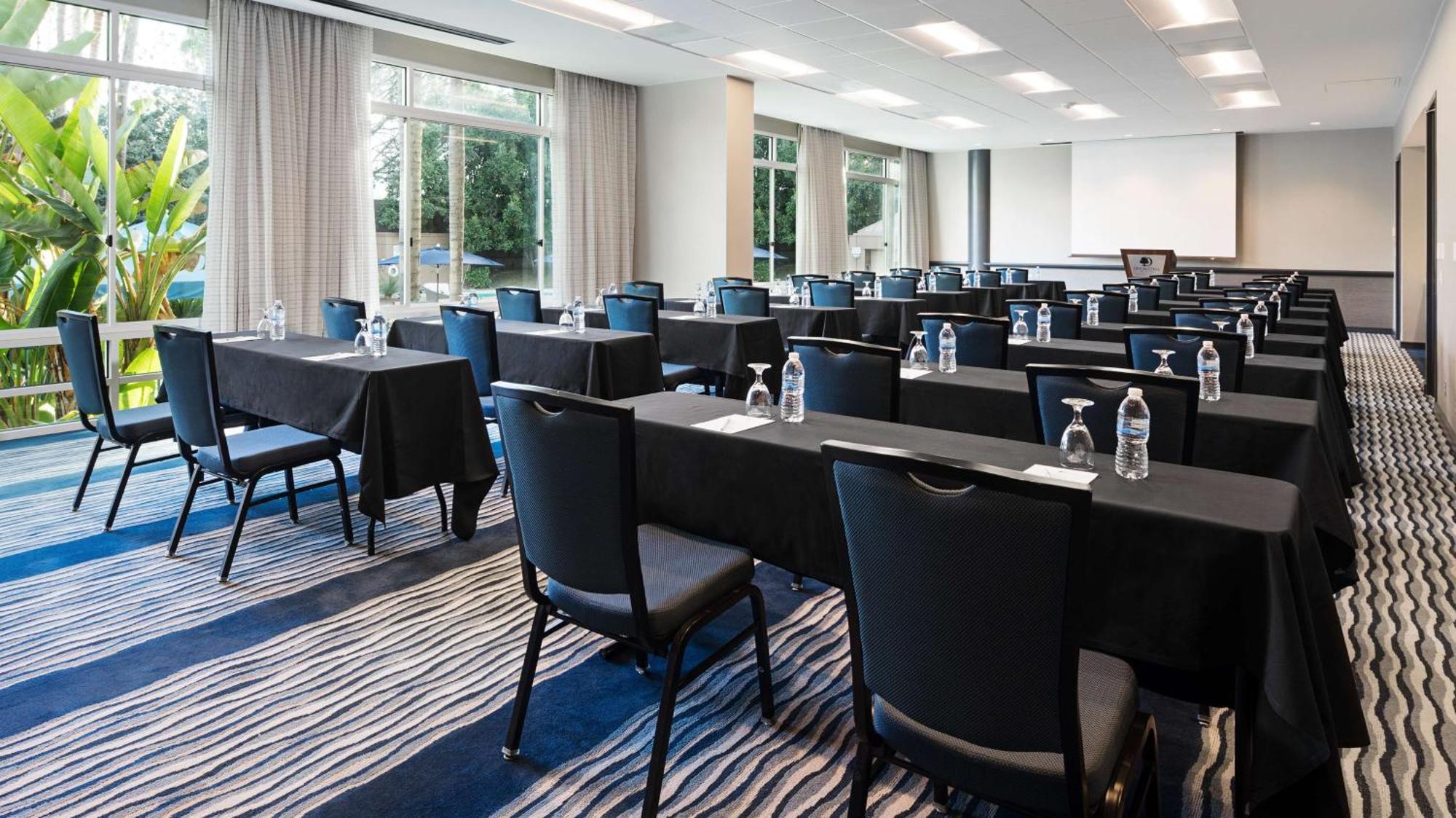 Doubletree By Hilton San Diego Del Mar Exterior foto